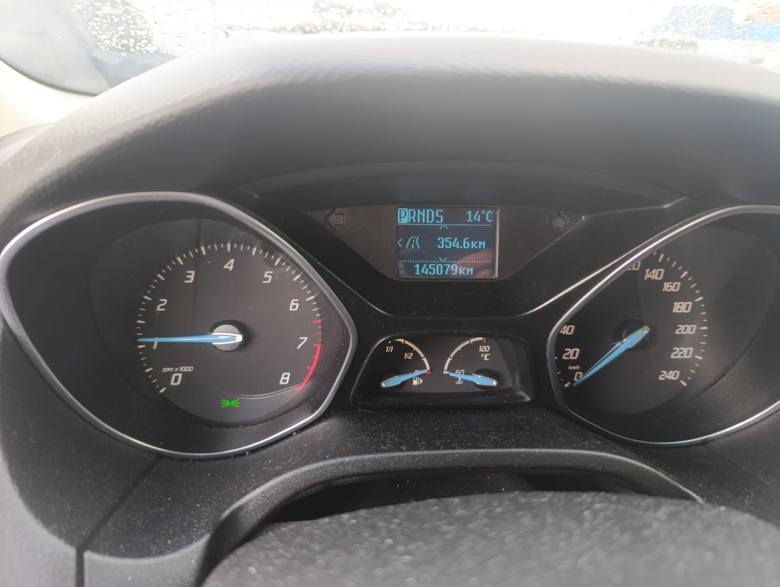FORD FOCUS 1,6АТ
