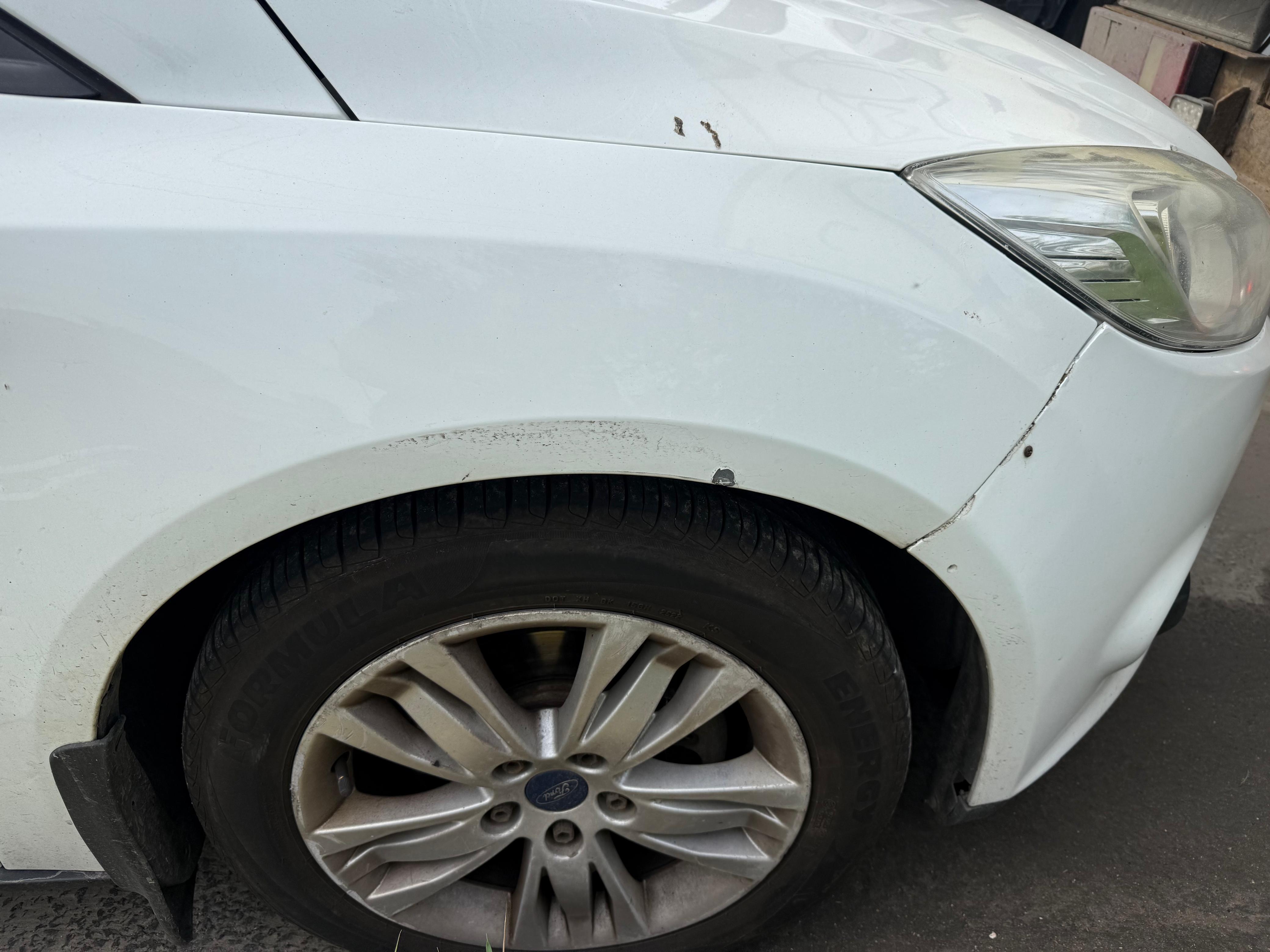 FORD FOCUS 1,6АТ